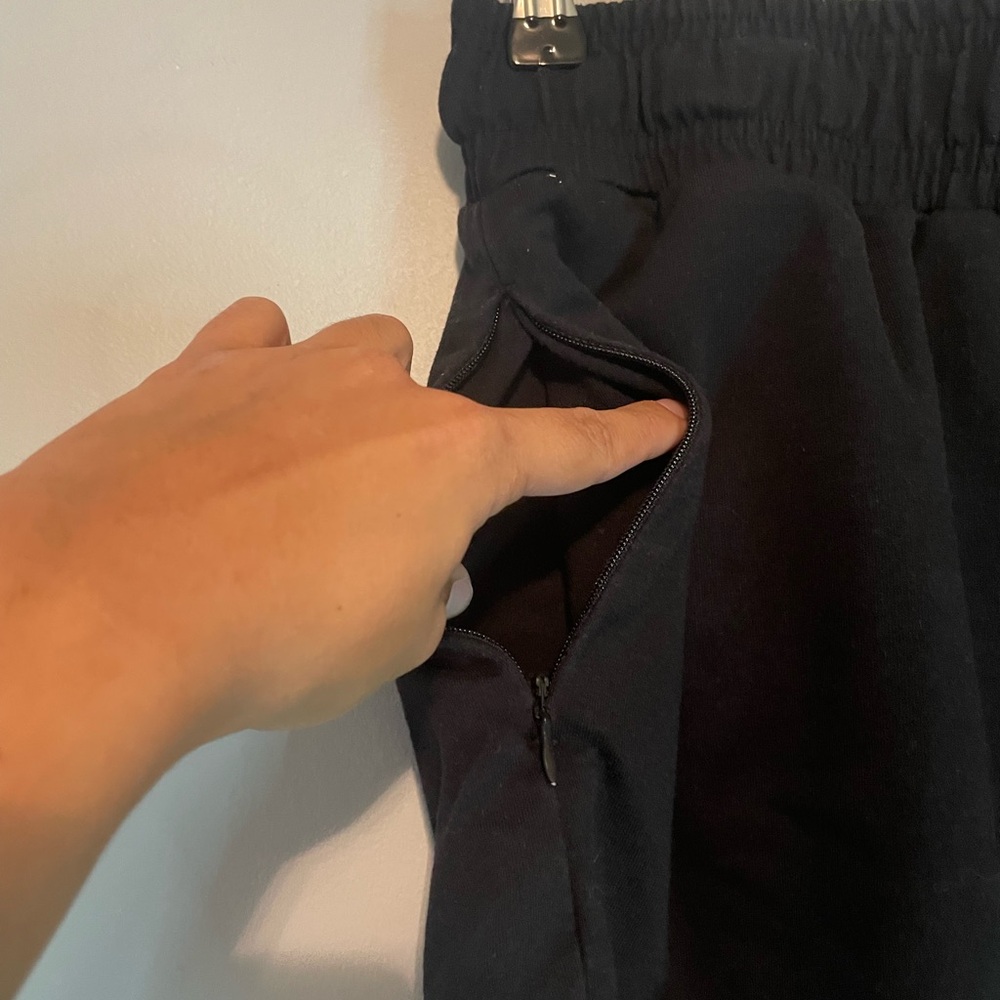Gymshark Ark High Waisted Shorts - Black - Picture 5 of 10